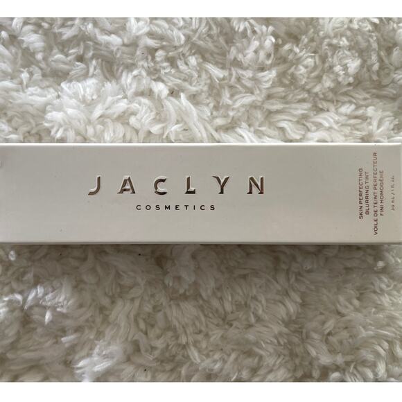 Jaclyn Cosmetics Skin Perfecting Blurring Tint Deep Rich NEW Primer Moisturizer - Picture 6 of 7